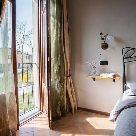 Cascina Monchiero Çiftlik konaklama *