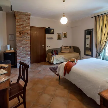 Cascina Monchiero Çiftlik konaklama *