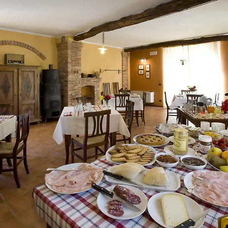 Cascina Monchiero בית חווה *